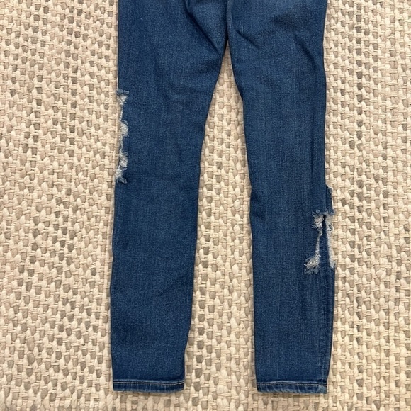 American Eagle jegging next level stretch size 2 regular distressed - Picture 8 of 10